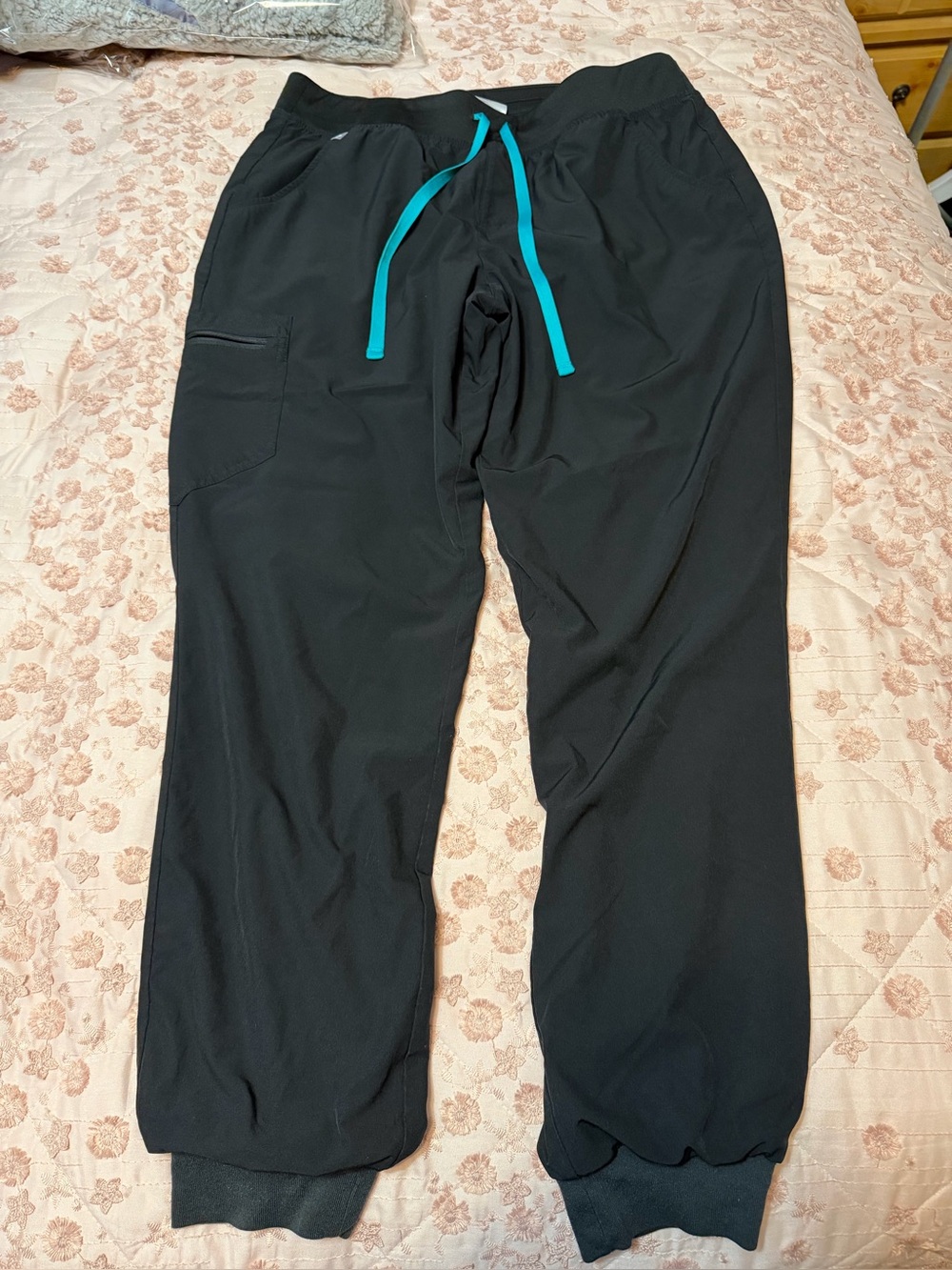 FIGS Zamora FREEx Lined Jogger Scrub Pants Black Size L/T Large Tall Teal Cord
